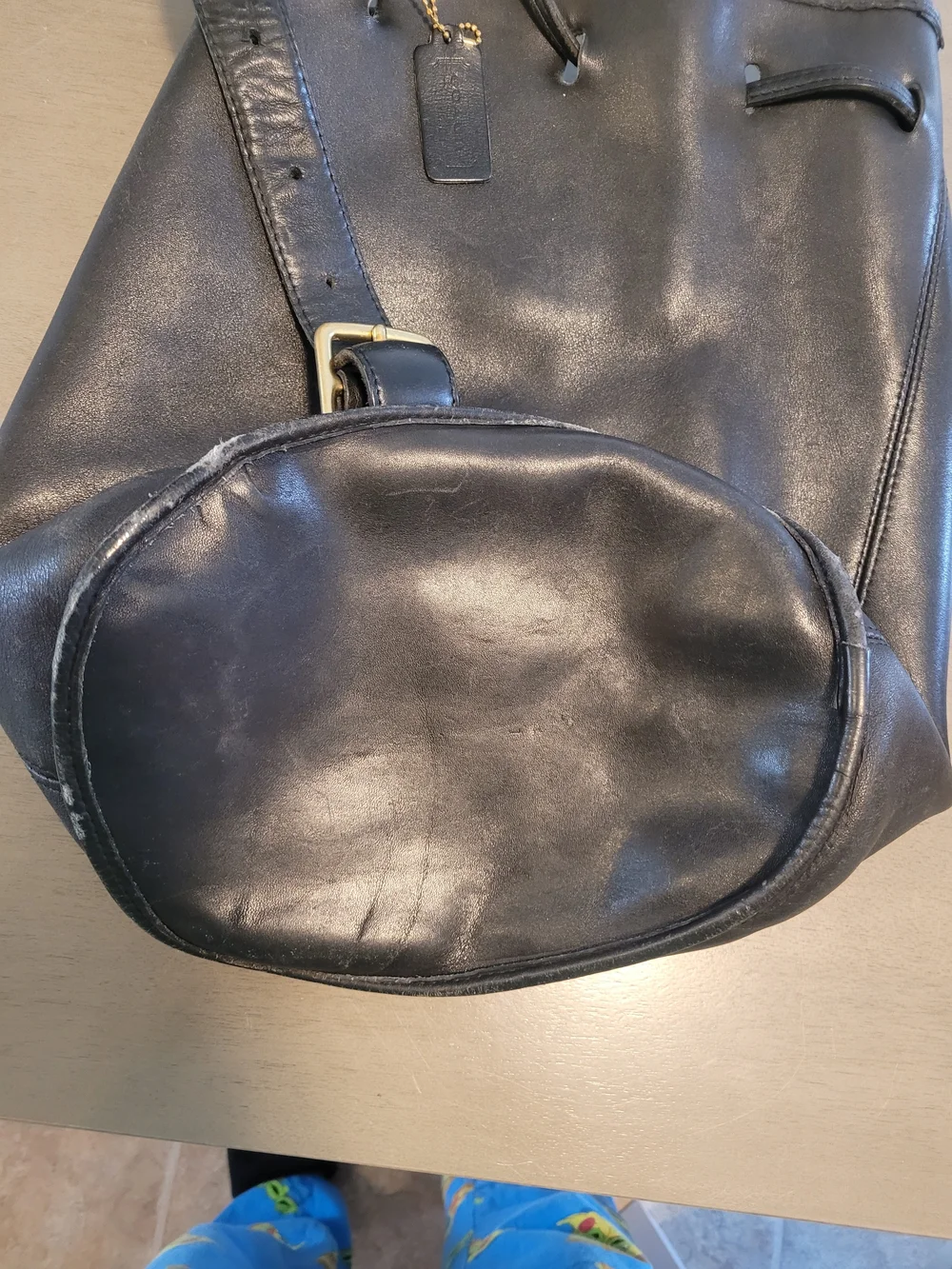 Vintage Coach Black Leather Hobo Shoulder Bag with Gold Hardware